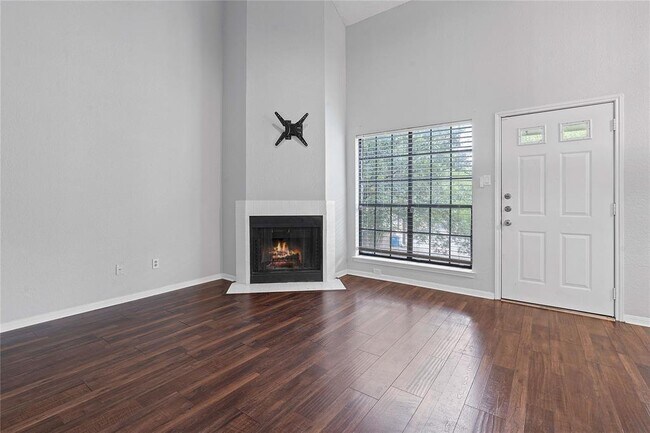 Primary Photo - 3207 Grooms St