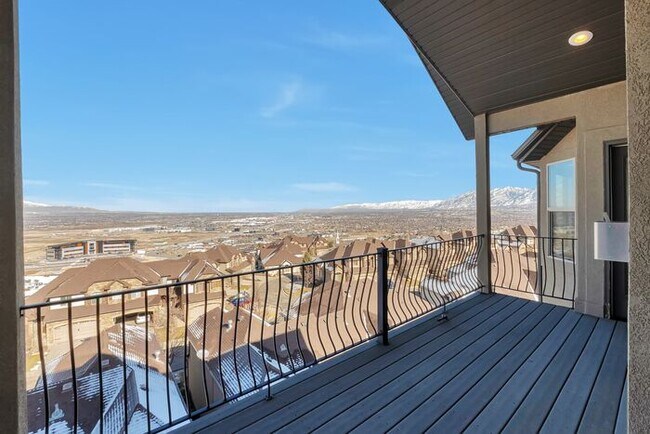 Building Photo - MILLION DOLLAR VIEWS OF SALT LAKE VALLEY W...