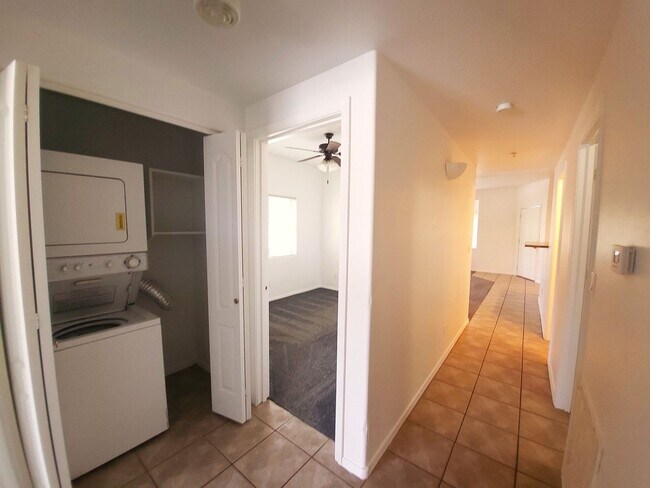 Building Photo - TEMPE CONDO IN THE HEART OF TEMPE!