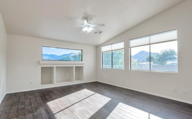 Building Photo - Oro Valley Home w Fabulous Mountain Views