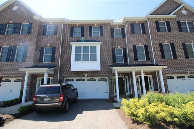Primary Photo - 102 Chapel Harbor Dr