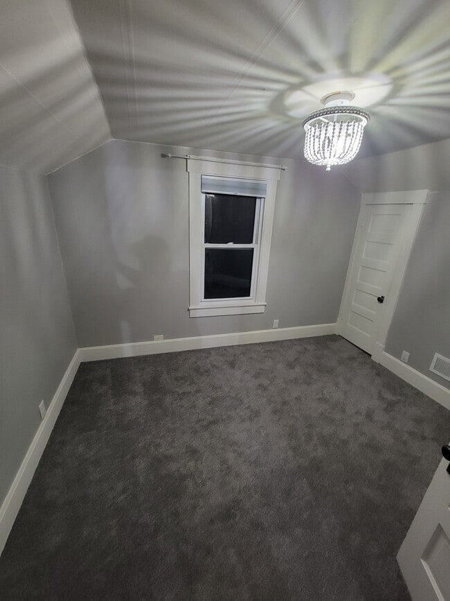 Building Photo - 808 W National Rd