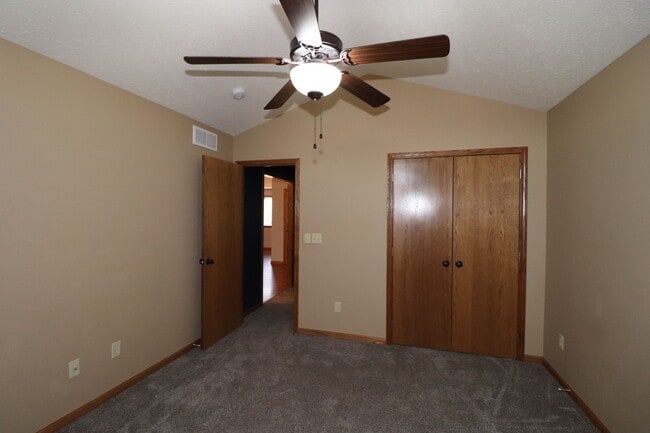 Building Photo - Country House for rent