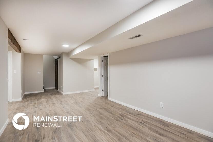 Building Photo - 16400 McKinley St