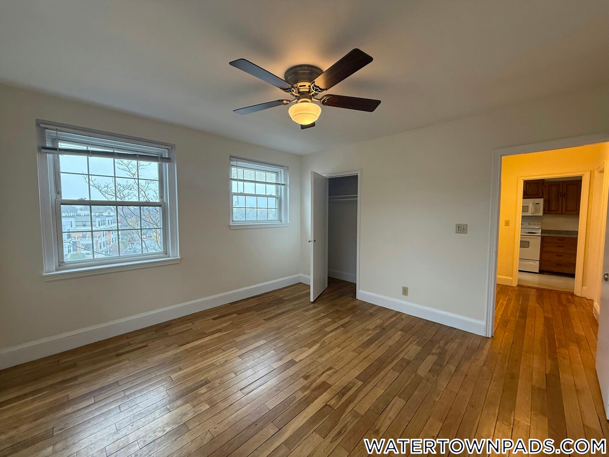 Building Photo - 550 Belmont St