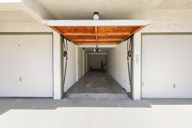 Building Photo - 4794 Arizona St