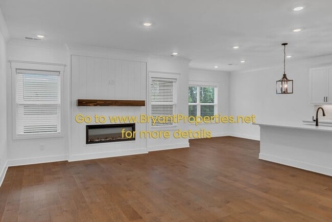 Building Photo - Gallatin - New 5-bedroom, 4-Baths