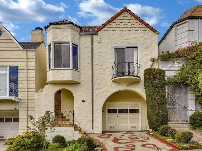 Building Photo - 3 bedroom in San Francisco CA 94118