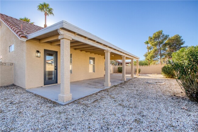 Building Photo - 3923 Broken Oak Ln