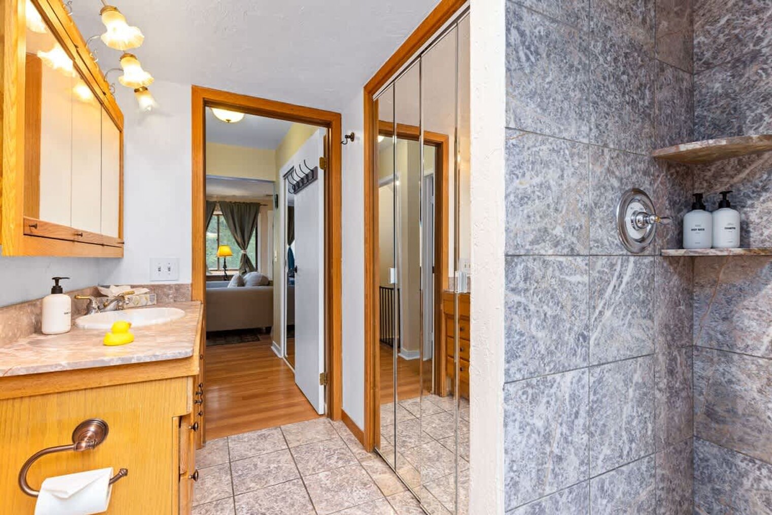 Building Photo - 513 Co Rd 672