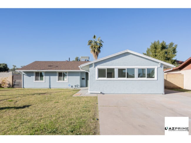 Building Photo - Stunning 4/3 Tempe Partially-furnished House in