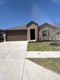 Building Photo - 2104 Ranger Hl Ave