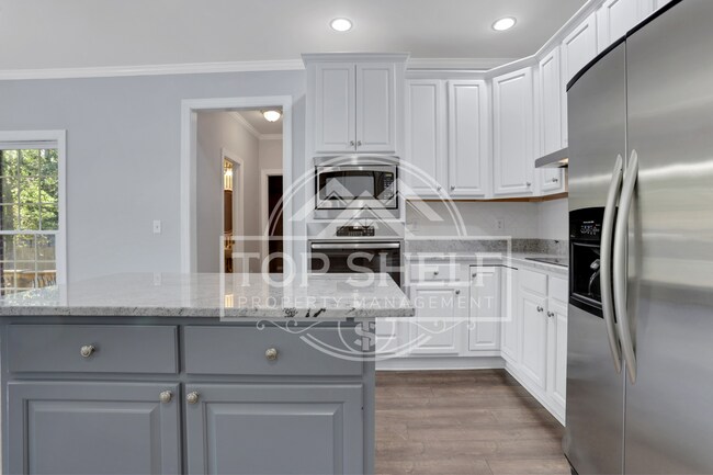 Building Photo - 127 Tara Blvd