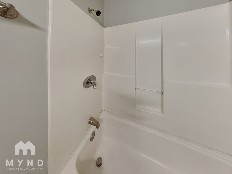 Building Photo - 5720 Raynor Rd