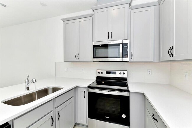 Building Photo - 11511 Sunsail Ave