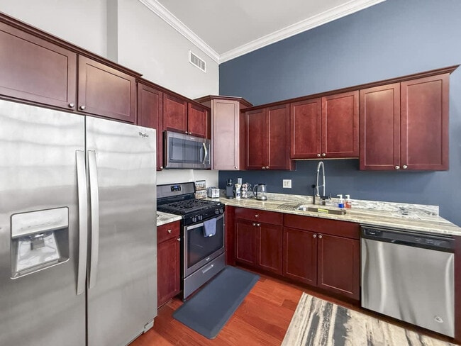 Building Photo - 1421 N 5th St