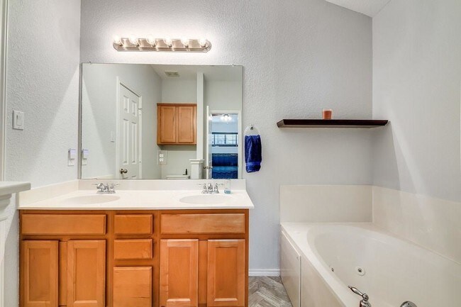 Building Photo - 14815 Avery Ranch Blvd