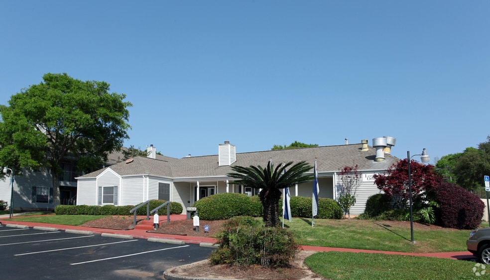 Ashley Club 2101 Scenic Hwy Pensacola FL 32503 Apartment Finder