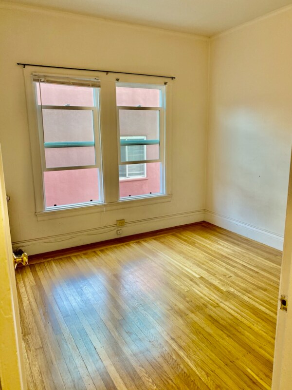 Building Photo - 1732 6th Ave