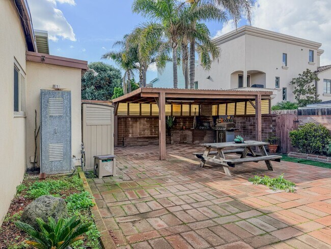 Building Photo - 1065 Belfast Ln