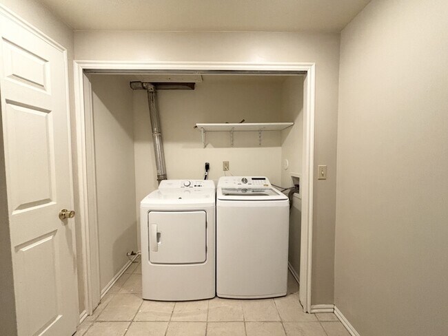 Building Photo - 1201 E 5600 S