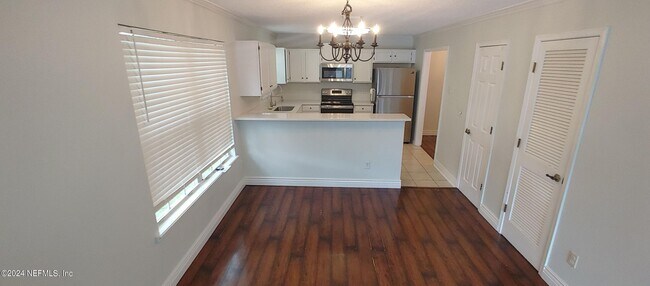 Building Photo - 3559 Pond Ridge Ct W