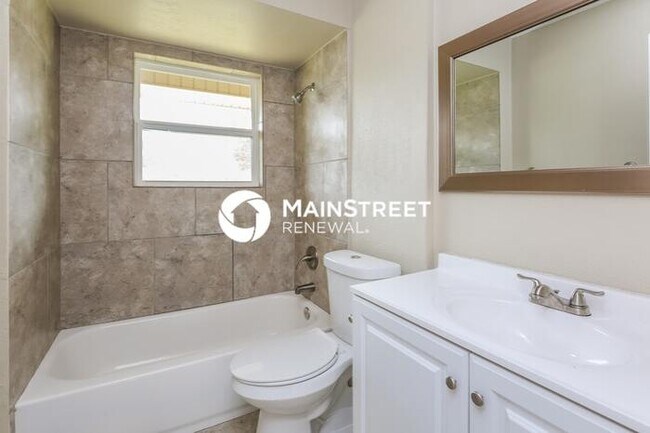 Building Photo - 3 Bedroom Pet-Friendly Home in DeSoto, TX with Main Street Renewal