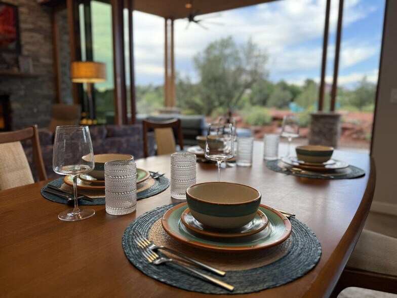 Building Photo - 105 Rojo Dr