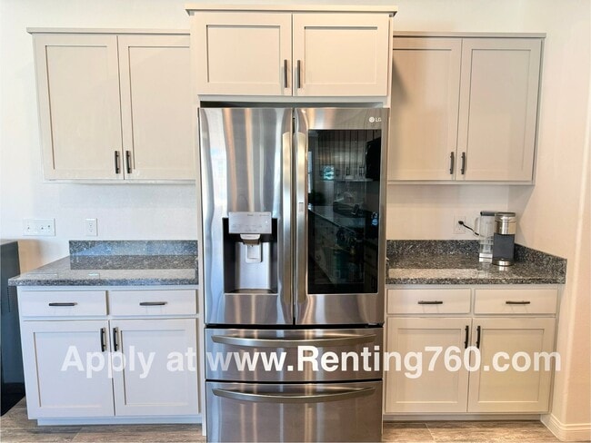 Building Photo - Newer 4 Bedroom 3 Bathroom Home With Solar...