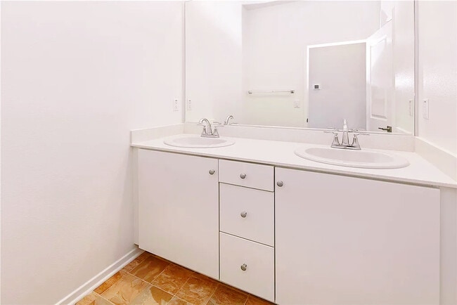 Building Photo - 5604 Altamura Way