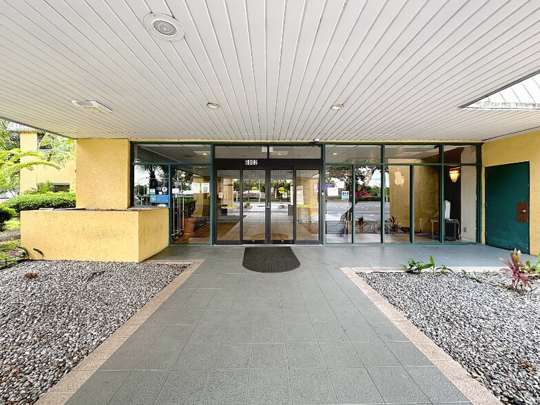 Building Photo - 910 Suemac Rd