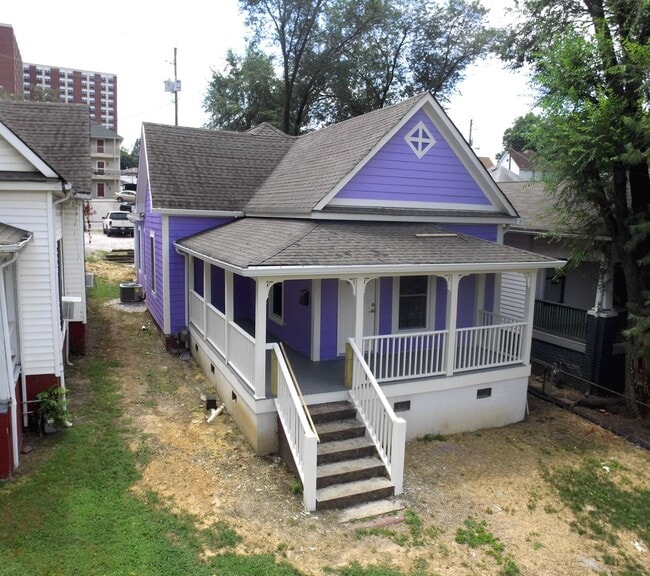 Building Photo - 1618 Forest Ave
