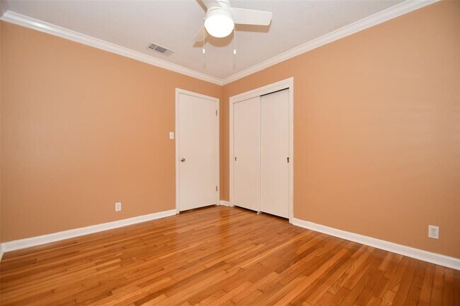 Building Photo - 5535 Berry Creek Dr