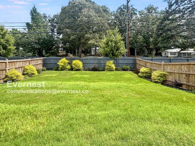 Building Photo - 3314 Stonewall Ln