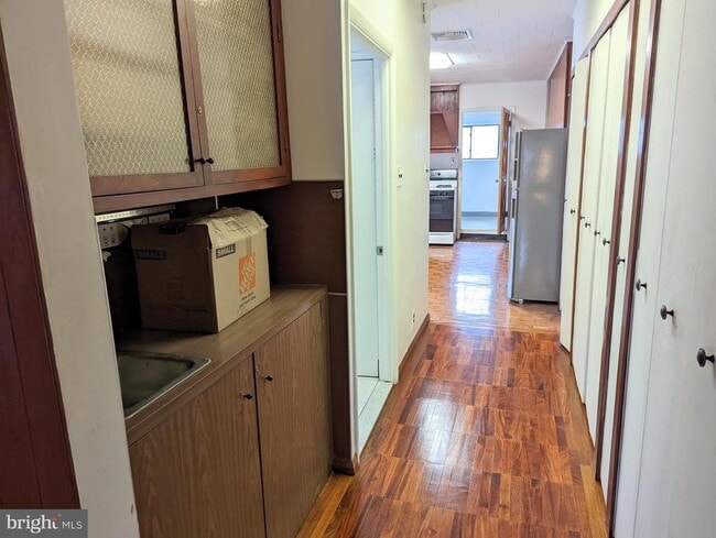 Building Photo - 1545 W Passyunk Ave