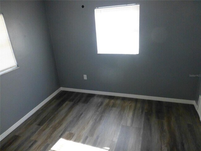 Building Photo - 197 Highland Rd