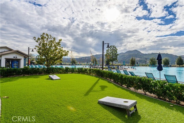 Building Photo - 2261 Horseback Rd