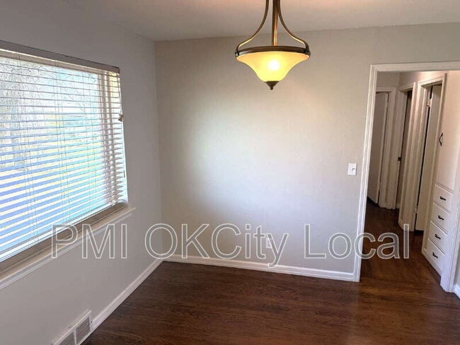 Building Photo - 3025 NW 67th St