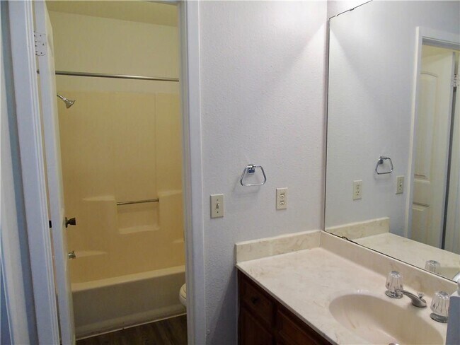 Building Photo - 10616 Mellow Meadows