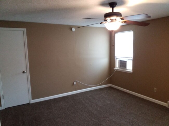Building Photo - Coming Soon!! Large Family SF Newly Renova...