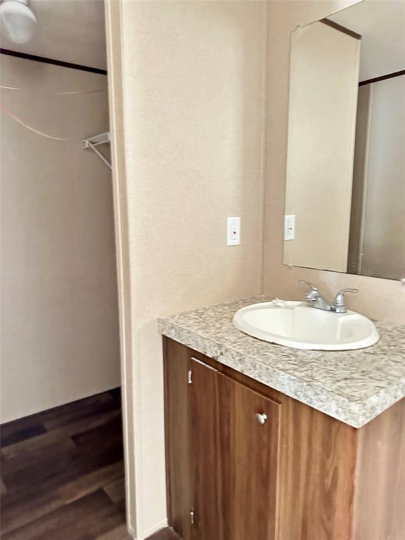 Building Photo - 104 Shoshoni Dr