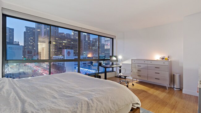 Master bedroom - 300 3rd St