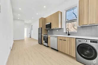 Building Photo - 2 bedroom in BROOKLYN NY 11237