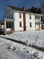 Building Photo - 230 Adelia St