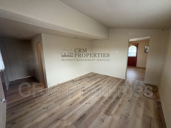 Building Photo - 2522 N Webster St