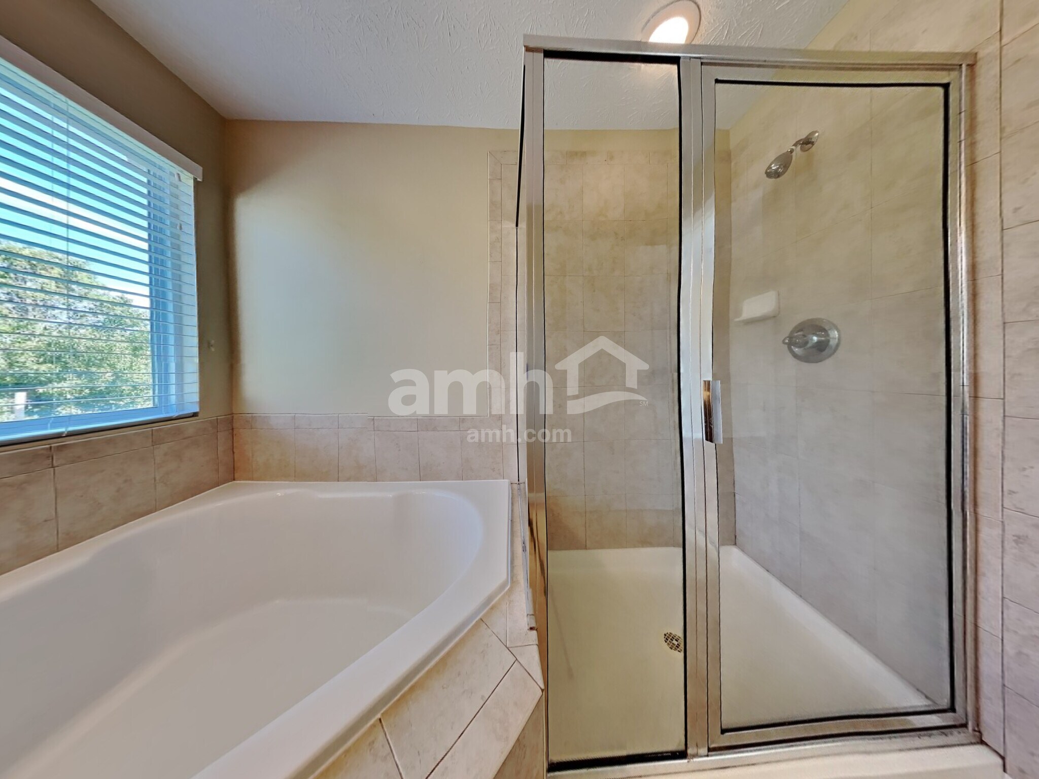 Building Photo - 2106 Prairie Clover Dr