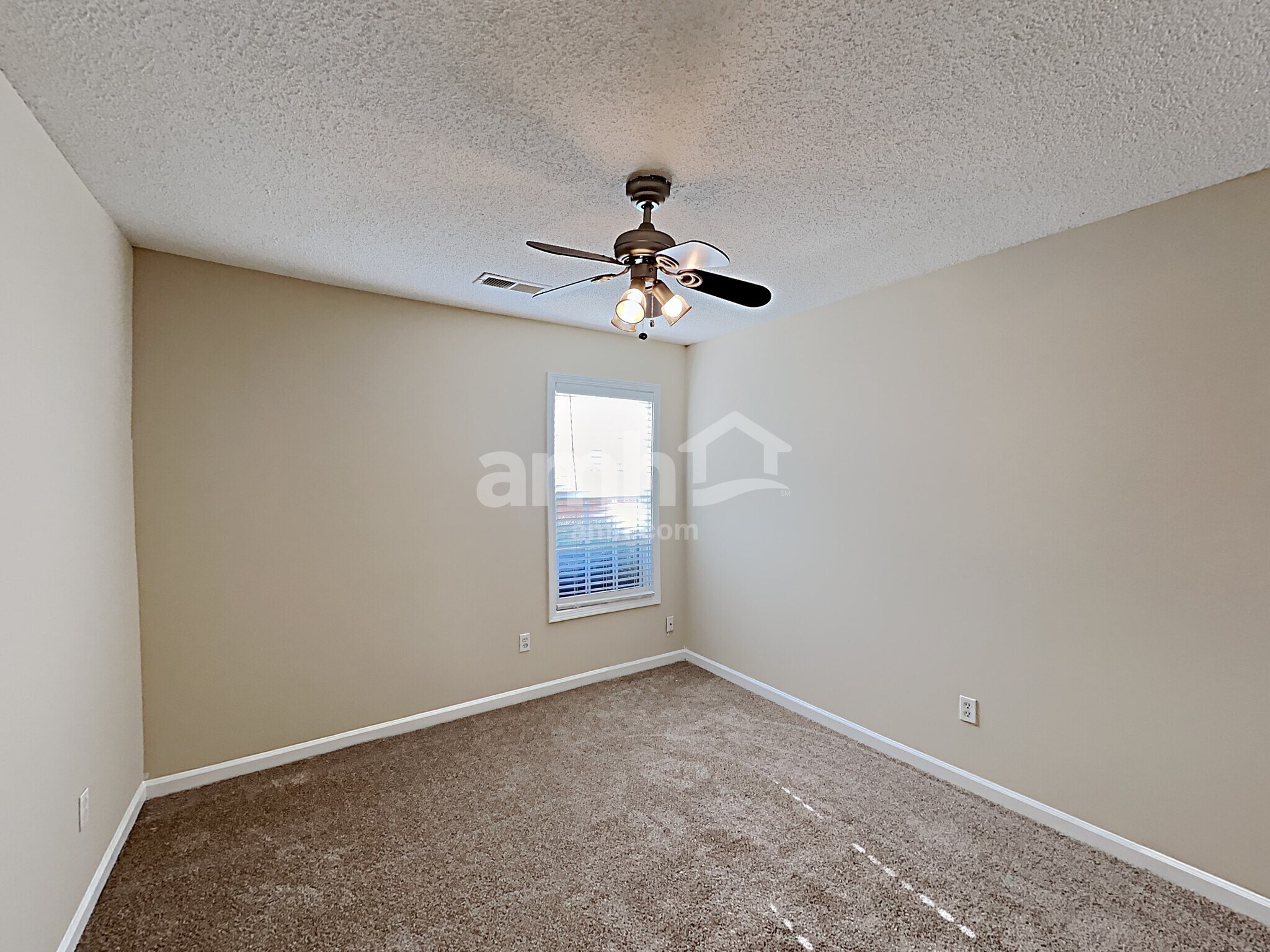 Building Photo - 6638 Shady Ridge Ln