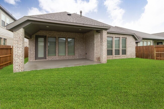 Building Photo - 27126 Spearbract Hollow Trl