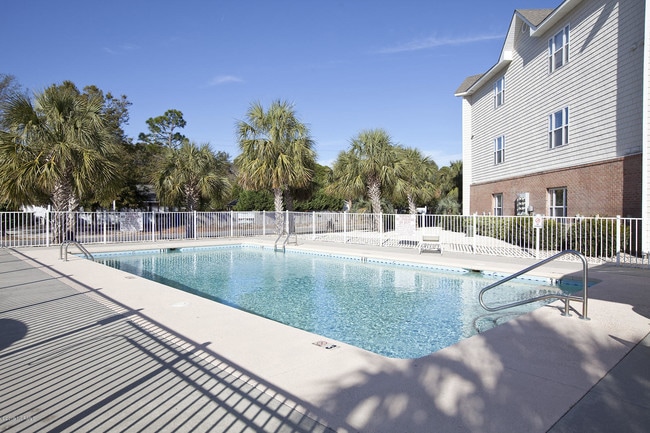 Building Photo - 633 Spencer-Farlow Dr