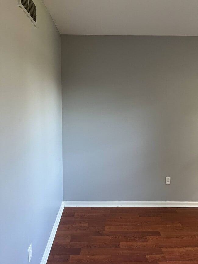 Building Photo - 2941 Beland Ave